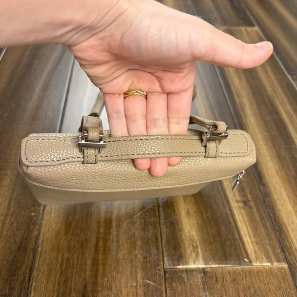 Beige Crossbody Handbag Purse Shoulder Bag Faux Leather Pebbled - Picture 2 of 11